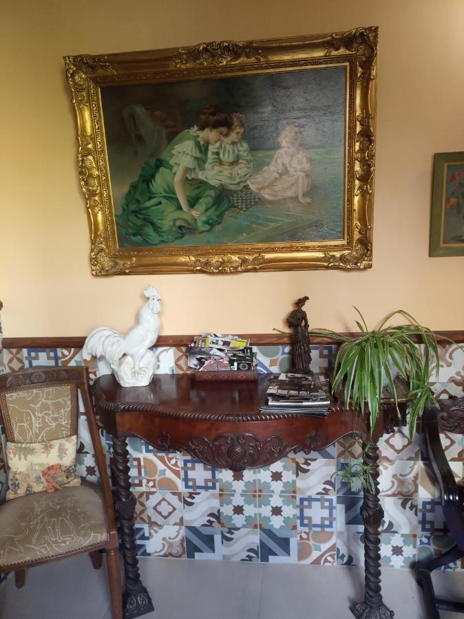 Chambre D'Hotes La Grenade Bleue Pons Bagian luar foto