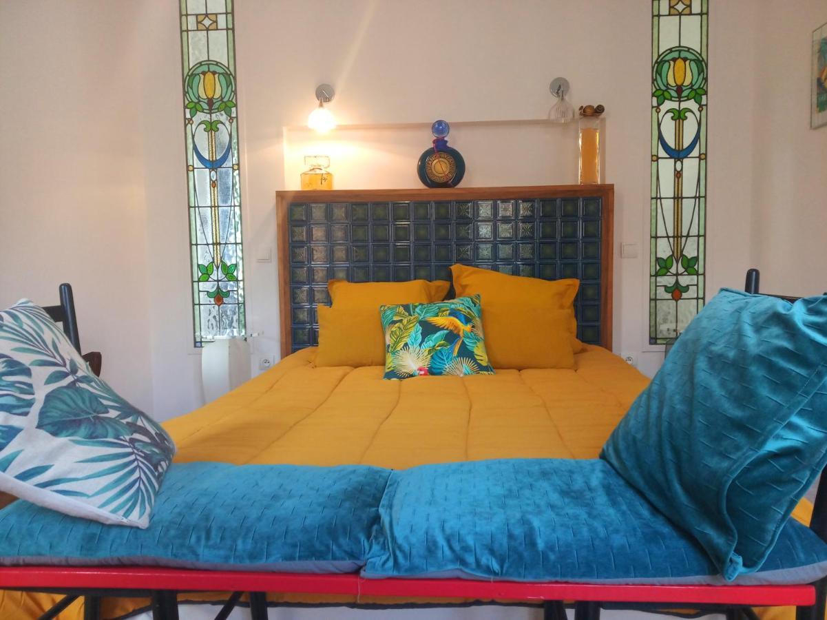 Chambre D'Hotes La Grenade Bleue Pons Bagian luar foto